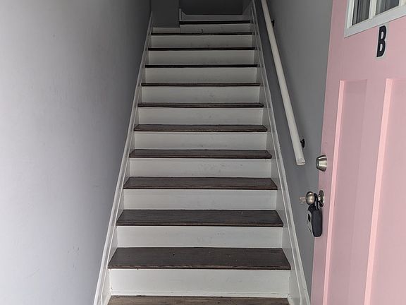 4th image of 4202 Chamberlayne Ave Unit B