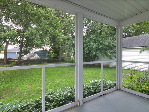 5th image of 627 Starr Avenue
