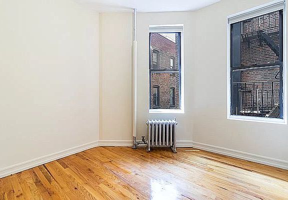 4th image of 37A Bedford St #40