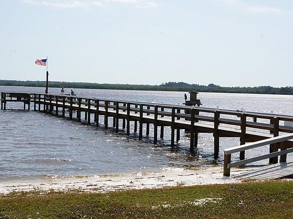 3rd image of 14459 River Beach Dr #B