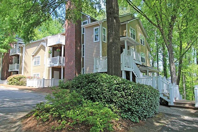1st image of 2206 River Heights Ct SE