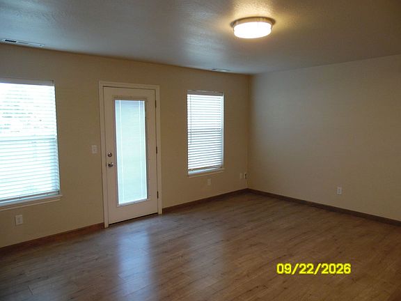 3rd image of 2328 W McAndrews Rd