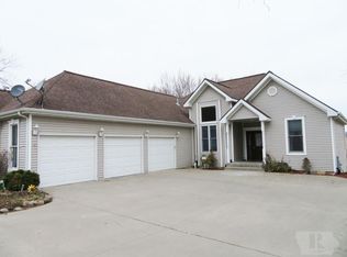 1305 W Olive St, Marshalltown, IA 50158