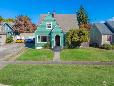 121 6th Avenue NW, Puyallup, WA, 98371