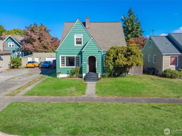 121 6th Avenue NW, Puyallup, WA 98371