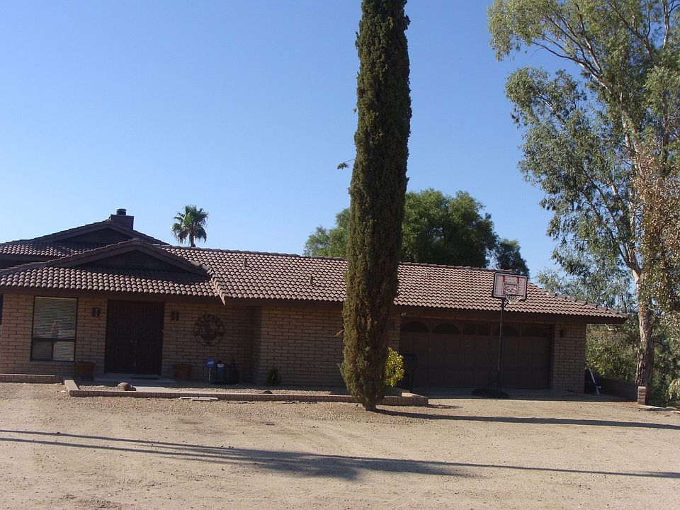 Front Exterior view