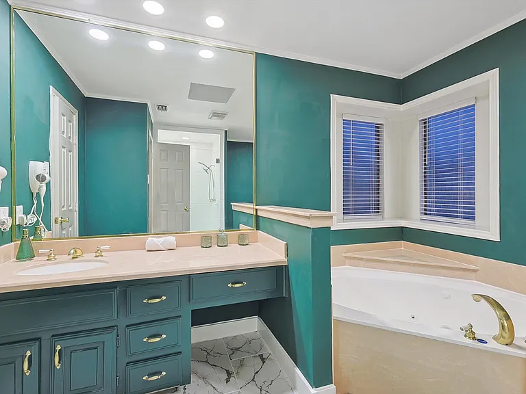 609 Arbor Creek Dr — Photo 52