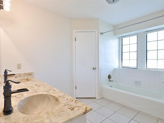 2nd image of 5202 Pebblebrook Ct