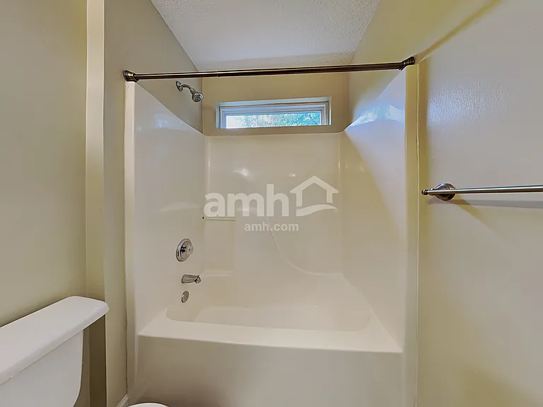 12012 Evergreen Hollow Dr — Photo 16