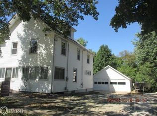 316 Lewis St, Burlington, IA 52601