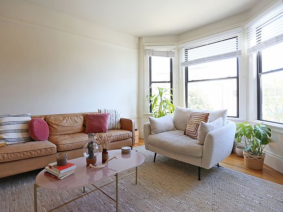 4th image of 3910 Sacramento St APT 3