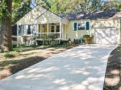 8816 Sioux Trl, Kansas City, MO, 64131