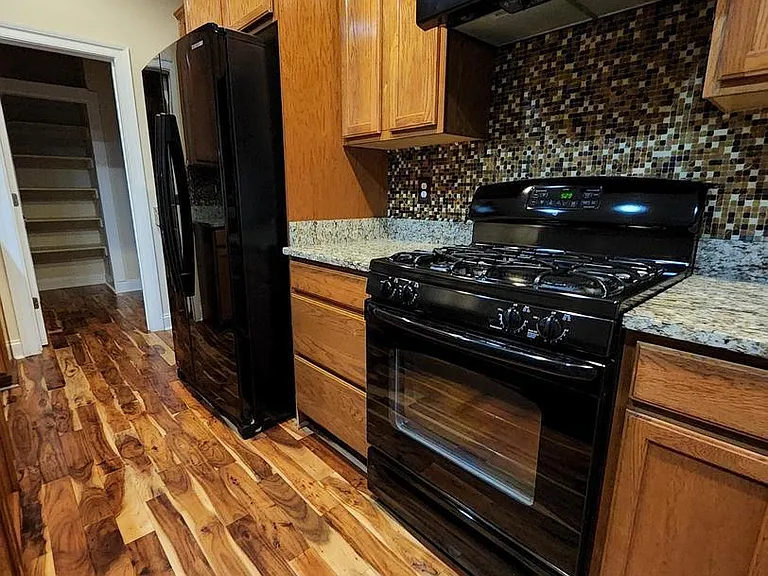 15886 Mackenzie Manor Dr — Photo 8