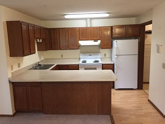 3rd image of 906 3rd Ave NE APT 108