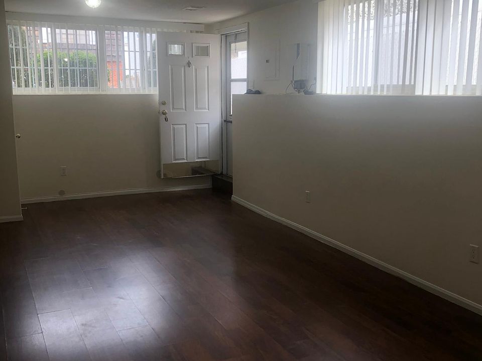 1st image of 380 Bartlett Ave