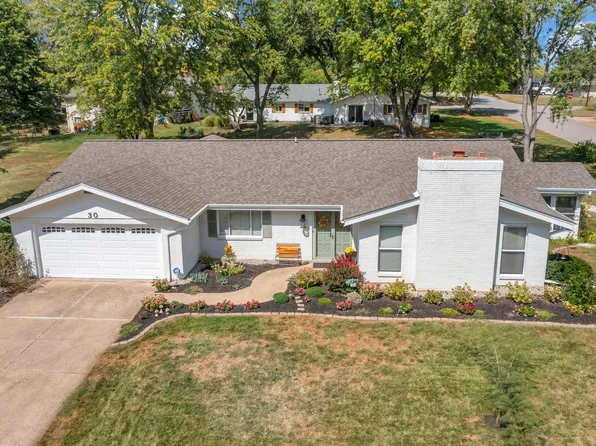 30 Normandy Dr, Lake Saint Louis, MO 63367