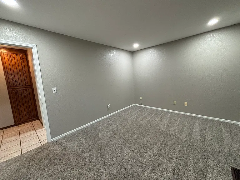 1302 Briar Creek Rd — Photo 20