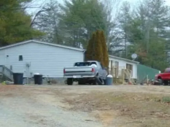 1400 Sweet Water Dr, Morganton, NC 28655