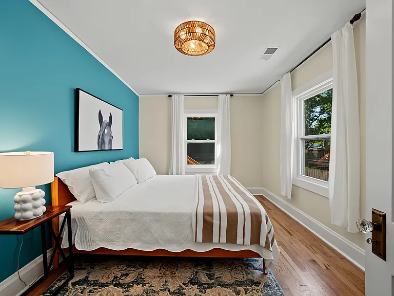 804 Berkeley Ave NW — Photo 15