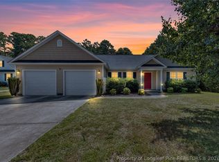 235 Chestnut Dr, Raeford, NC 28376