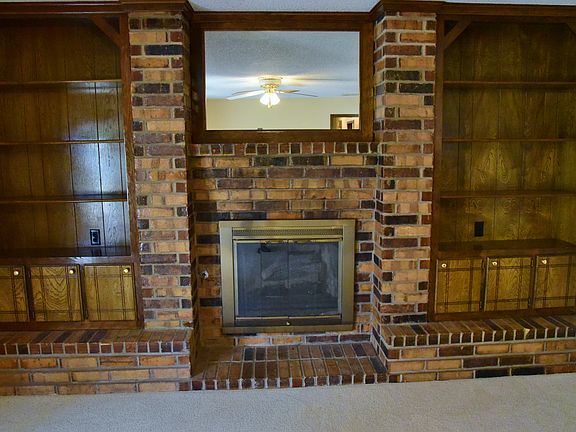 Nice fireplace with built in
