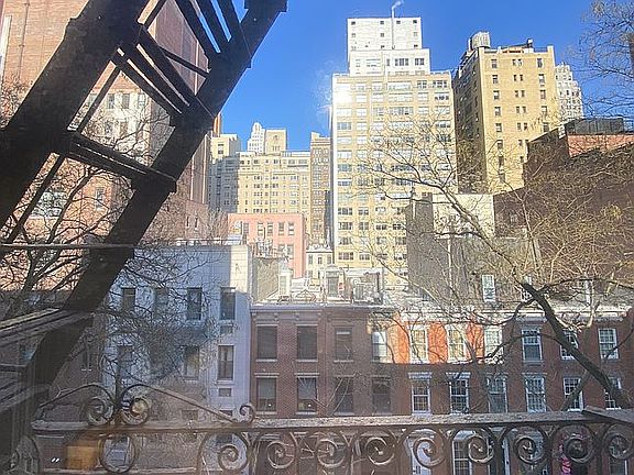 3rd image of 236 E 78th St APT 5C