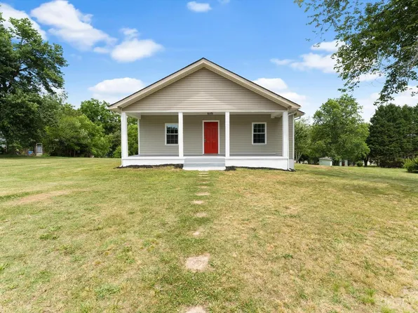 645 Hillcrest St, Hudson, NC 28638