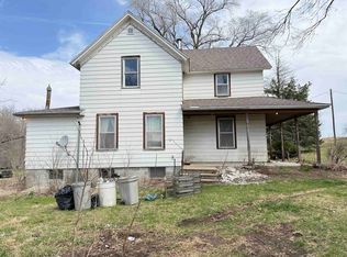 571 N 12th Rd, Palmyra, NE 68418