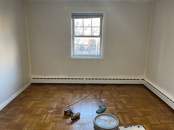 3rd image of 36 Duncan Ave #32E