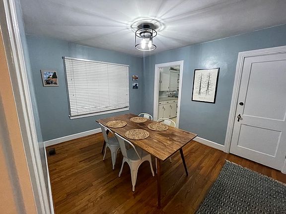 4th image of 115 Collier Ave