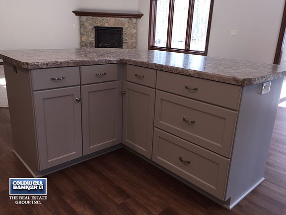 5th image of 8109 W Oak Dr #24-01