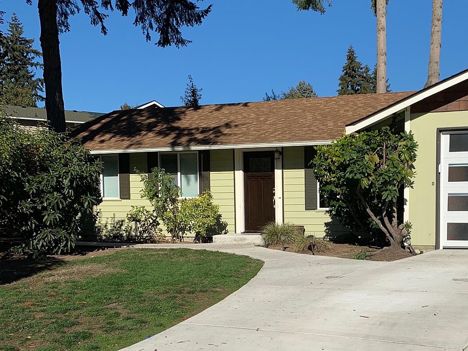 1st image of 12208 NE 137th Pl
