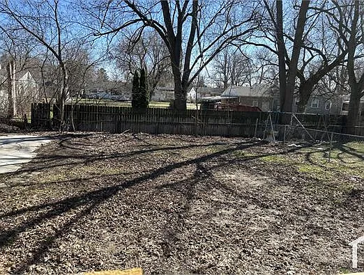 3361 W Mott Ave — Photo 27