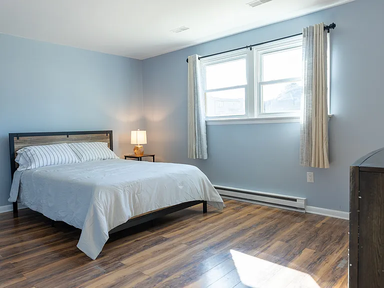 412 Kingswood Ter — Photo 15