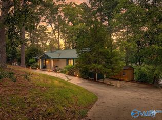 1416 Leota Lake Dr S, Southside, AL 35907