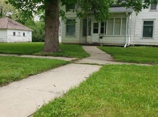 209 3rd St N, Dakota City, IA 50529