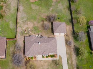 2700 Plains Trl, Haslet, TX 76052