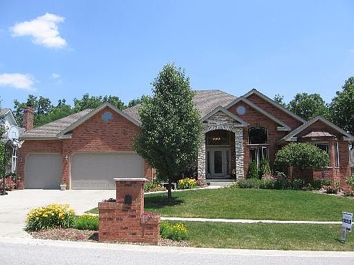 1st image of 16219 Wildwood Ln