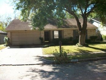 1st image of 10811 White Oak Bend Dr