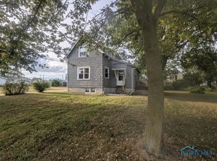 134 E South St, Wayne, OH 43466