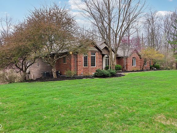 3rd image of 5634 E Normandie Ct