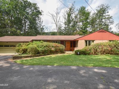 715 Park Ave, Lock Haven, PA, 17745