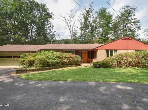 715 Park Ave, Lock Haven, PA 17745