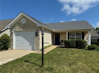 706 Corey Ln, Champaign, IL 61822