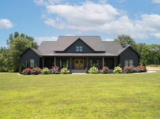 1332 Shoal Creek Trl NE, Arab, AL 35016