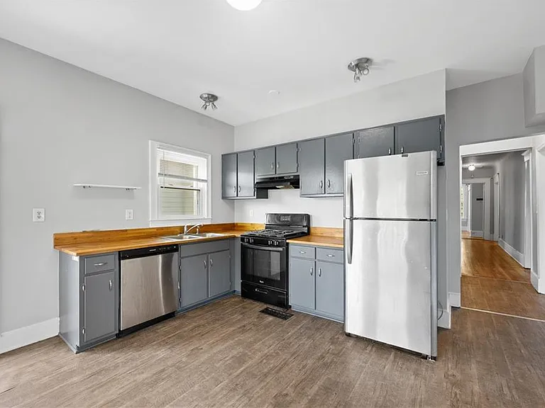 693 Myrtle St NE #3 — Photo 6
