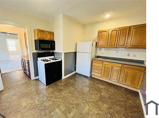 5th image of 334A Western Ave APT 6