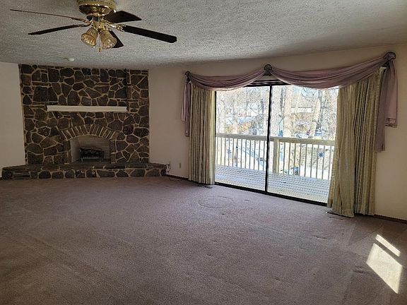 5th image of 180 River Bend Rd