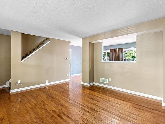 5th image of 7701 Kelvinway Dr