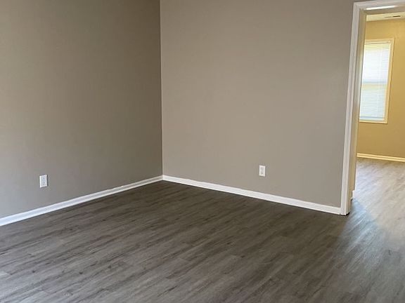 3rd image of 219 N Garrison Ave #3